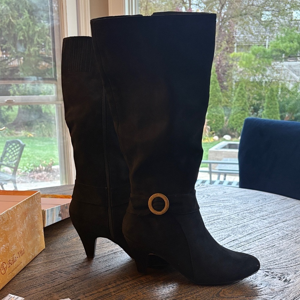 Bella Vita Black Suede Boots